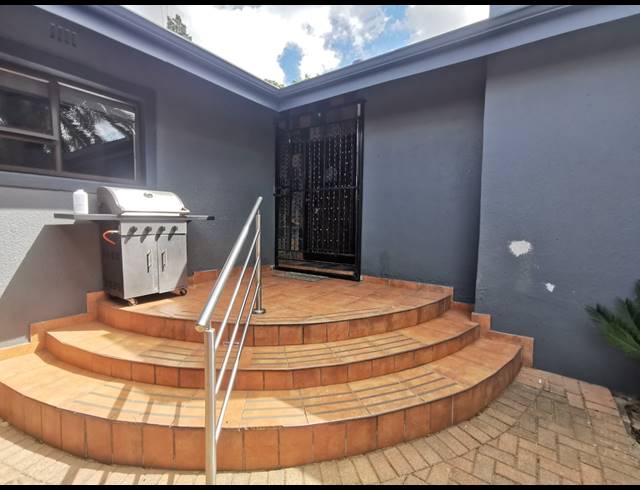 190M² OFFICE TO LET IN BEYERS PARK